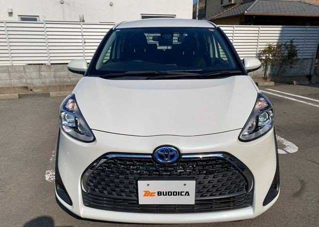 Toyota Sienta 2021